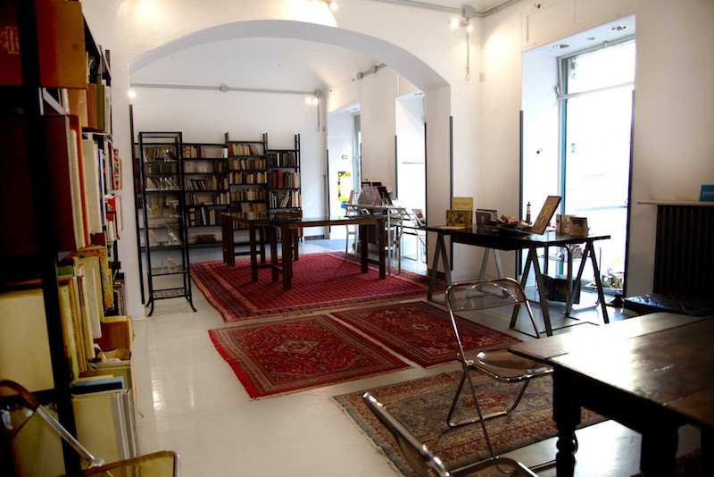 interno libreria freddi