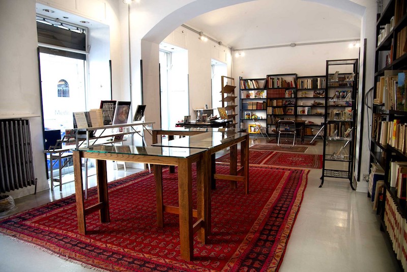 interno libreria freddi