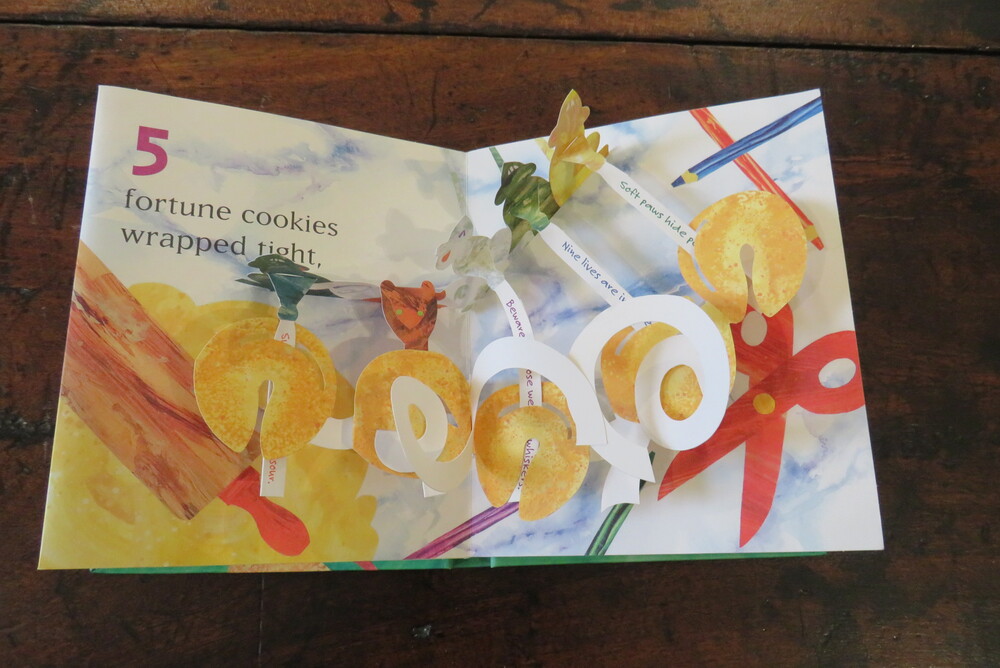 ROBERT SABUDA. Cookie Count. A Tasty Pop Up.