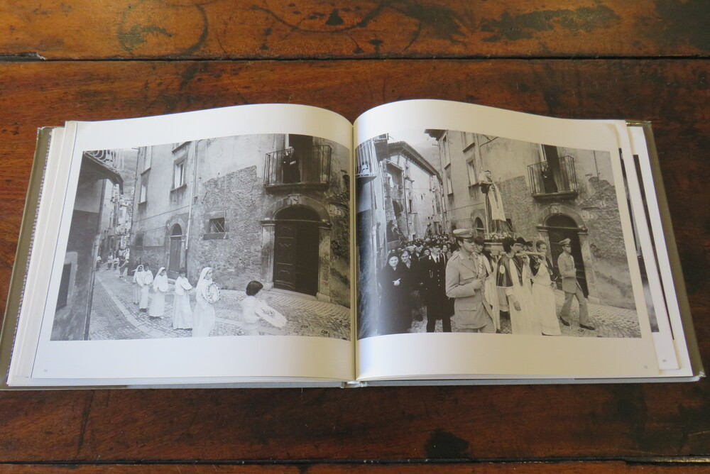 GIANNI BERENGO GARDIN. Scanno. Un paese che non cambia.