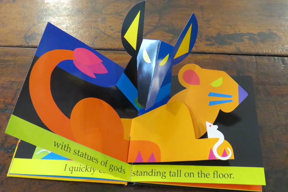 ROBERT SABUDA. The Mummy’s Tomb. A Pop-Up Book.